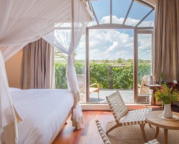 3-Day NNP & Ololo Safari Lodge Experience